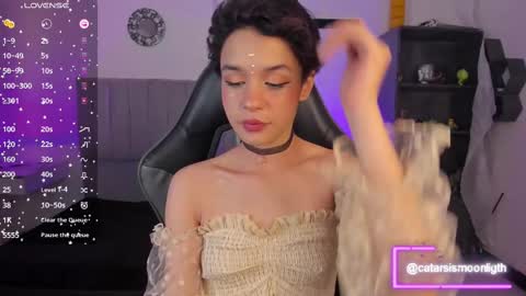 Cat  online show from February 15, 2025, 8:11 pm