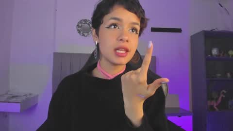 Cat  online show from March 5, 2025, 11:38 pm