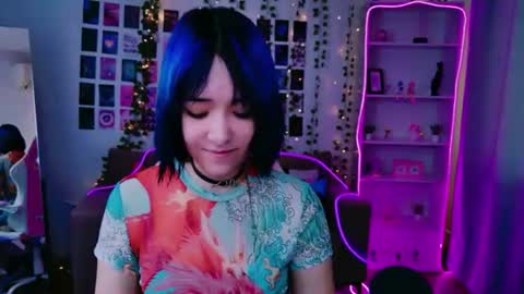 Snapshot of catharinejones chatting on July 25, 2026, 10:02 am KettieHi My name is Katie I love drawing and I can play the guitar. And love dancing online show from July 25, 2026, 10:02 am