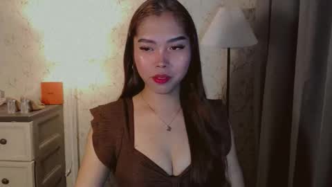 catherine_365 online show from November 28, 2025, 7:27 pm