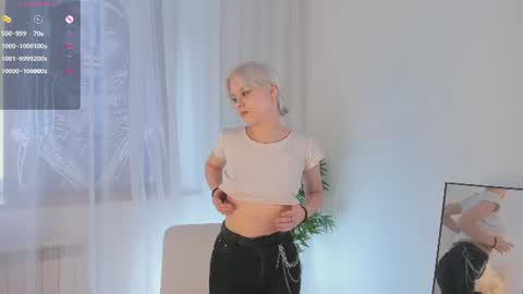 Snapshot of cathiearzabala chatting on June 15, 2026, 11:12 am Mia online show from June 15, 2026, 11:12 am