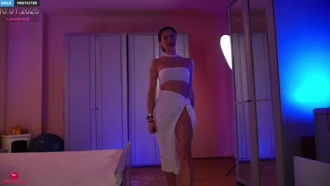 Cathleen online show from January 10, 2025, 4:41 pm