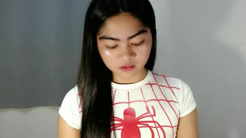 cathy_ho online show from November 6, 2025, 11:11 am