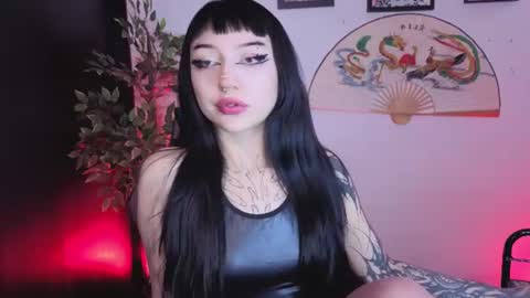 Snapshot of cati_petite chatting on June 27, 2026, 1:28 pm Cati help me reach my goal of 100 thumbs up again 3 online show from June 27, 2026, 1:28 pm