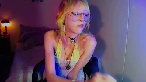 Cat online show from September 11, 2025, 5:07 am