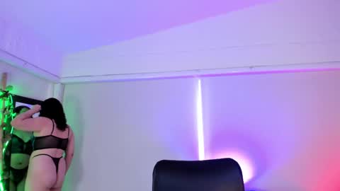 Catleya  online show from September 20, 2025, 8:21 pm