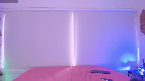 Catleya  online show from December 4, 2025, 8:28 pm