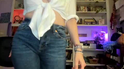 some call me djcatnips some call me CC but i love it when you call me miss catnips  online show from February 18, 2025, 3:21 am