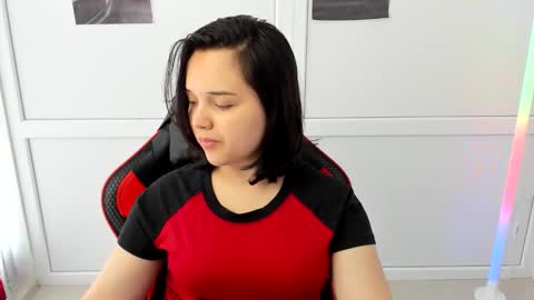 Snapshot of catrine_cute chatting on May 21, 2026, 6:53 am Catrine online show from May 21, 2026, 6:53 am