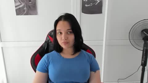 Snapshot of catrine_cute chatting on June 3, 2026, 9:45 am Catrine online show from June 3, 2026, 9:45 am