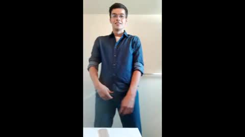 Snapshot of cats_summer chatting on May 10, 2026, 8:14 pm cats_summer online show from May 10, 2026, 8:14 pm