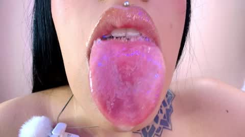 Cattleya online show from April 5, 2026, 4:20 am