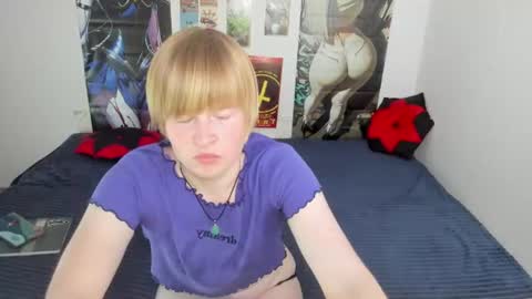 Snapshot of cattie_w_ chatting on June 20, 2026, 1:09 am cattie_w_ online show from June 20, 2026, 1:09 am