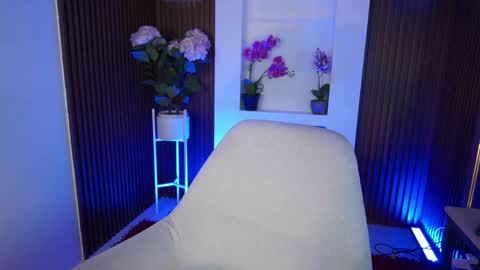 cattleyascaly online show from September 20, 2025, 7:15 pm