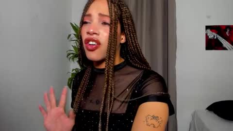 Snapshot of catty_noir1 chatting on February 2, 2026, 9:46 pm Catty online show from February 2, 2026, 9:46 pm