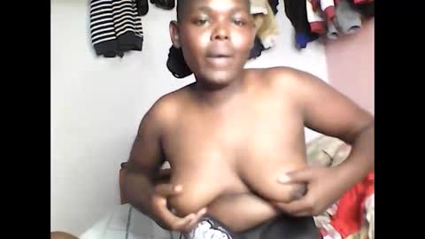 Snapshot of cavy_sweet chatting on April 9, 2026, 7:25 am Mecy online show from April 9, 2026, 7:25 am