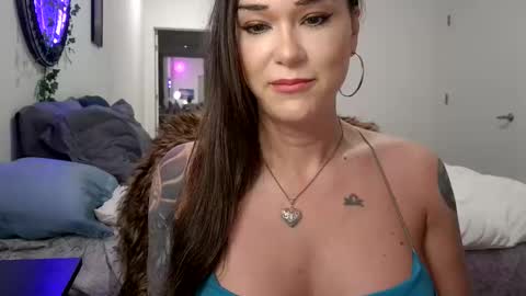 Snapshot of cayla_ chatting on February 10, 2026, 3:43 am Cayla online show from February 10, 2026, 3:43 am