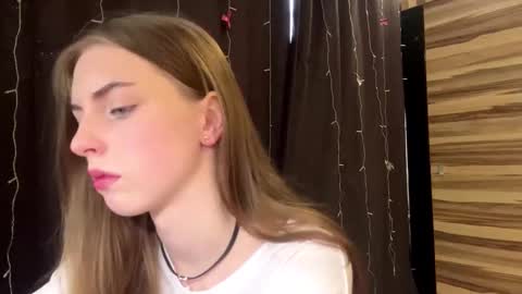 Polly online show from March 5, 2026, 7:26 am