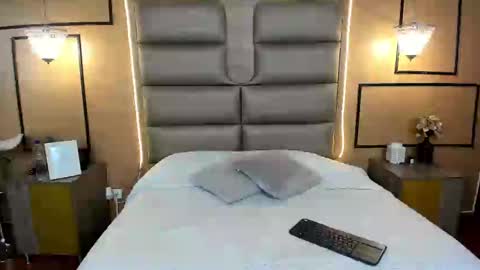 caylincollins online show from February 8, 2025, 7:16 pm