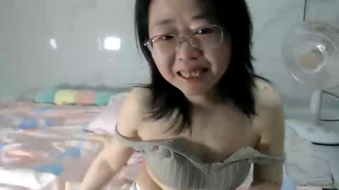 ANNYANNY online show from January 1, 2025, 4:39 pm