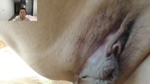 ANNYANNY online show from April 19, 2026, 4:39 pm