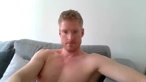 Snapshot of ccloser87 chatting on October 26, 2025, 1:39 pm ccloser87 online show from October 26, 2025, 1:39 pm