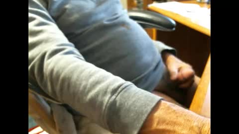 CCzt154 online show from April 19, 2026, 7:49 pm