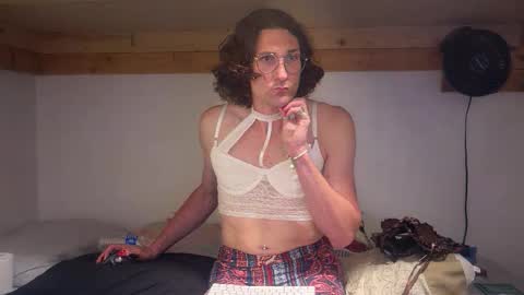 Allie North online show from April 25, 2026, 3:42 am