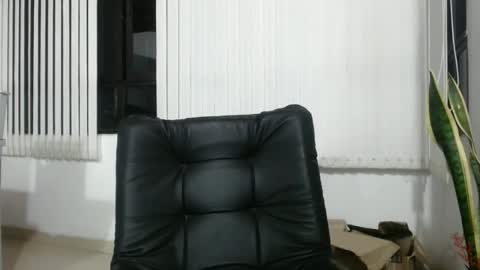 ceci online show from September 16, 2025, 1:39 am