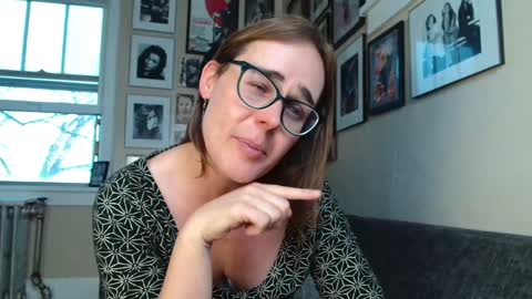 Cecily Saint Claire online show from December 4, 2024, 3:54 pm