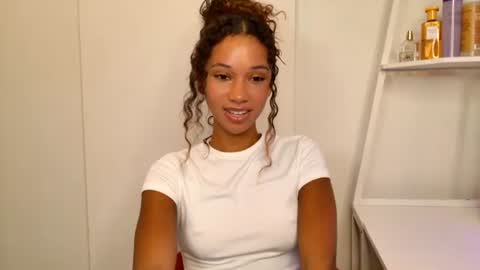 CEDAYA555 online show from October 23, 2025, 11:57 pm