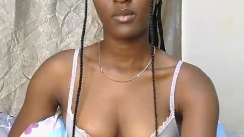 Snapshot of cee_queen chatting on June 13, 2026, 12:36 pm cee_queen online show from June 13, 2026, 12:36 pm