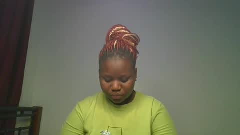 Snapshot of ceepretty25 chatting on July 14, 2026, 10:21 am ceepretty25 online show from July 14, 2026, 10:21 am