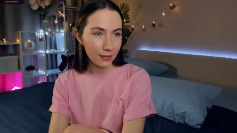 Josie Manesi online show from March 6, 2025, 2:09 am