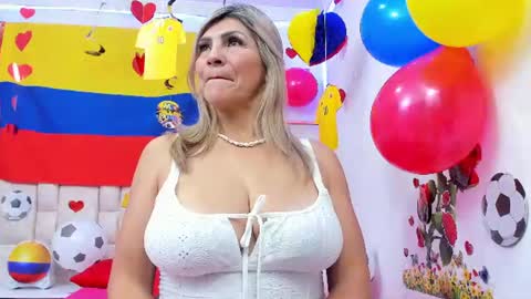 Snapshot of celeste_lincon chatting on June 12, 2026, 1:48 am Celeste Lincon online show from June 12, 2026, 1:48 am
