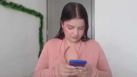 celeste_shinny online show from December 16, 2025, 7:19 pm