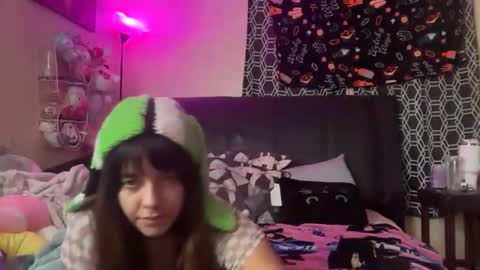 celestialillusions777 online show from October 22, 2025, 7:08 am