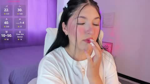Celesttee  online show from April 28, 2026, 8:25 pm