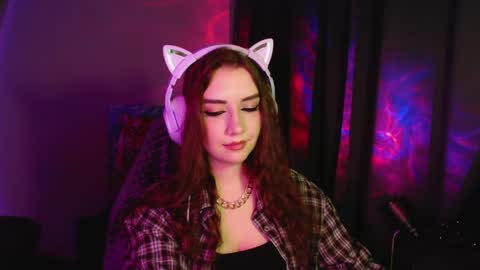 celia_sensual_ online show from April 20, 2026, 7:15 pm