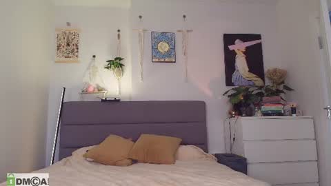Snapshot of celin_summer chatting on July 8, 2026, 3:38 pm Celin online show from July 8, 2026, 3:38 pm