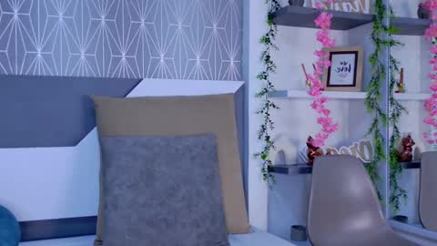 Celine online show from November 9, 2025, 3:32 pm