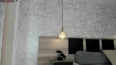 Celine online show from November 30, 2025, 3:49 pm