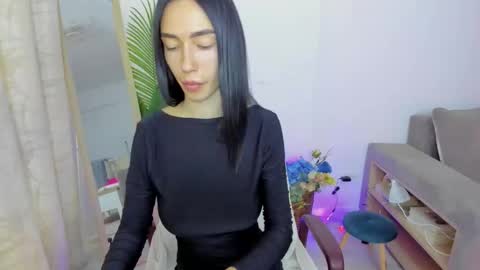 Celine Roxelle online show from September 12, 2025, 2:28 pm