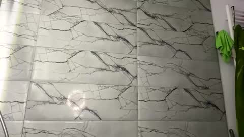 Celine Roxelle online show from December 4, 2025, 6:16 pm