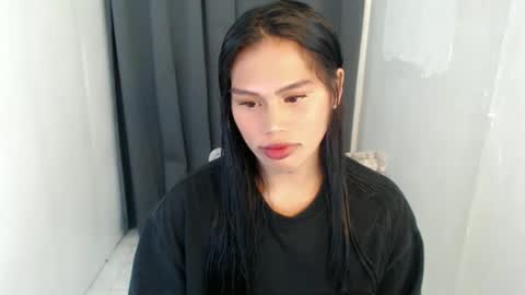 Snapshot of cellin_fuckdoll chatting on June 3, 2026, 6:05 am cellin online show from June 3, 2026, 6:05 am