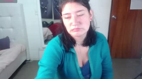 Cerecita  online show from February 6, 2025, 12:48 pm