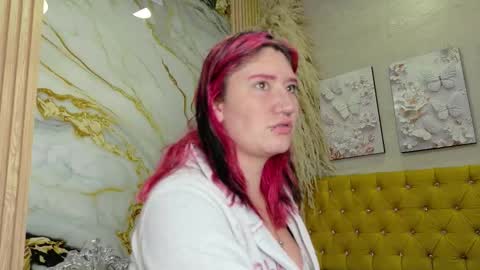 Cerecita  online show from September 25, 2025, 12:09 pm