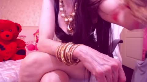 Snapshot of cerisedodd chatting on February 6, 2025, 4:53 am Cerise online show from February 6, 2025, 4:53 am