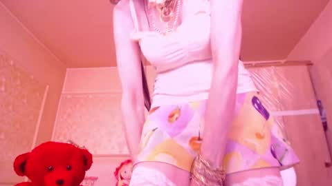 Snapshot of cerisedodd chatting on February 18, 2025, 8:05 am Cerise online show from February 18, 2025, 8:05 am