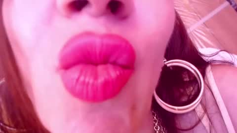 Snapshot of cerisedodd chatting on March 7, 2025, 1:31 am Cerise online show from March 7, 2025, 1:31 am